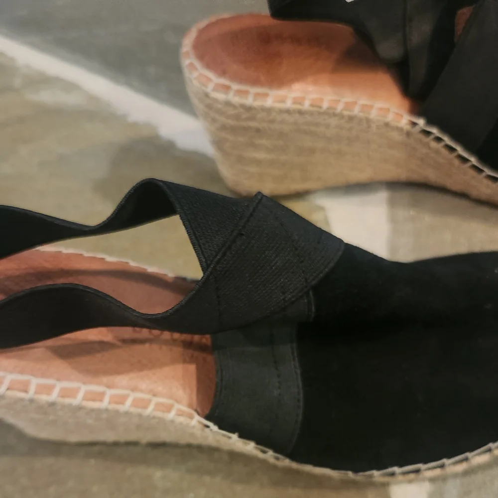 Gentle Souls Black Wedge Espadrilles with Elastic Slingback - Picture 9 of 10